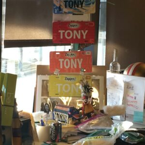 tony hsieh desk close up