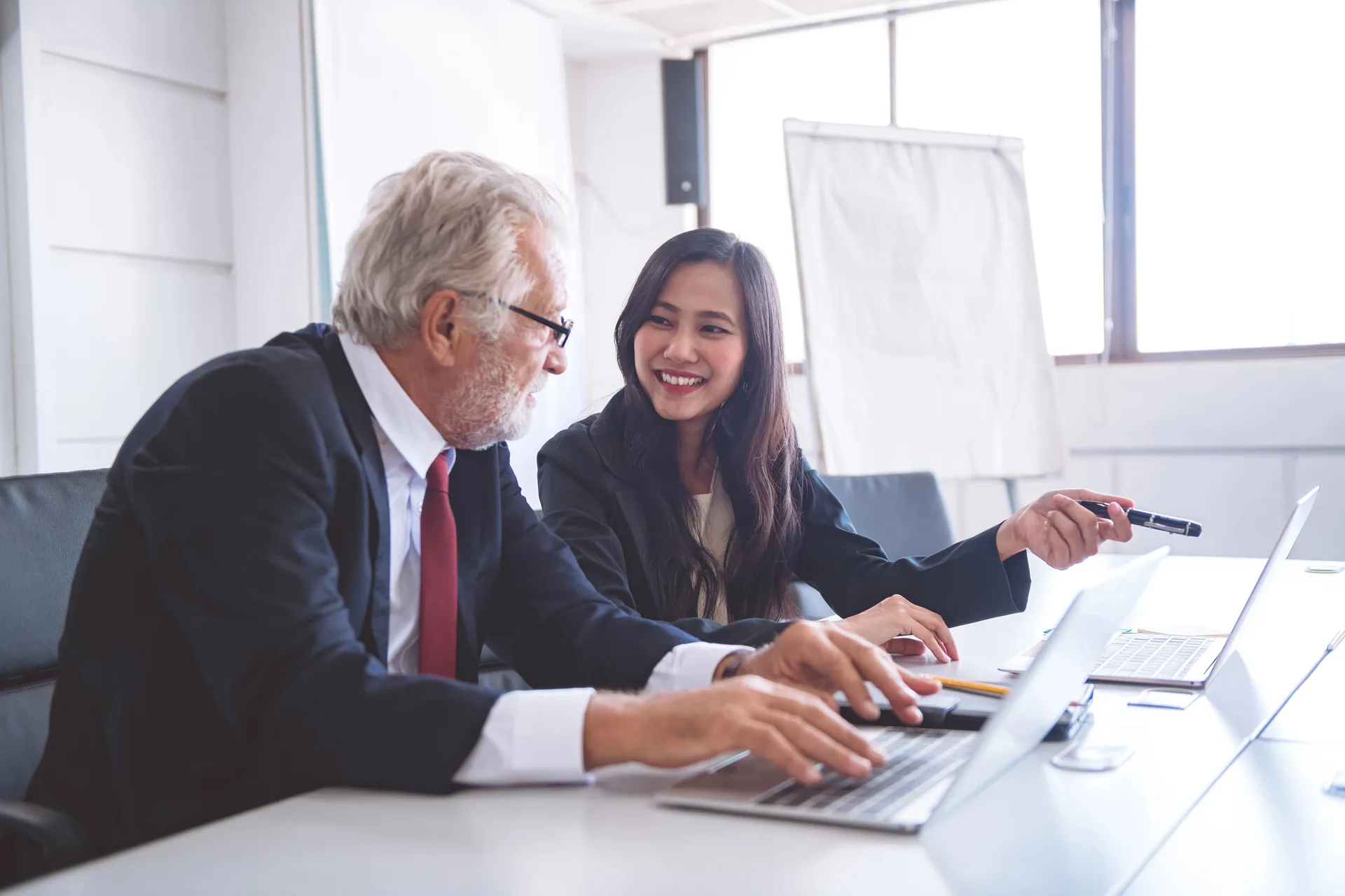 Finding and Hiring Top Executive Assistants Today